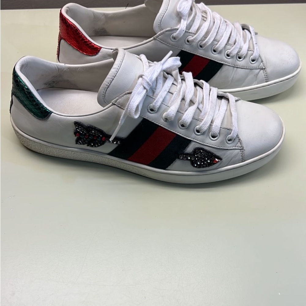 Gucci White Leather Sneakers with Green & Red Web and Embellished Bee size 7 - Picture 2 of 10